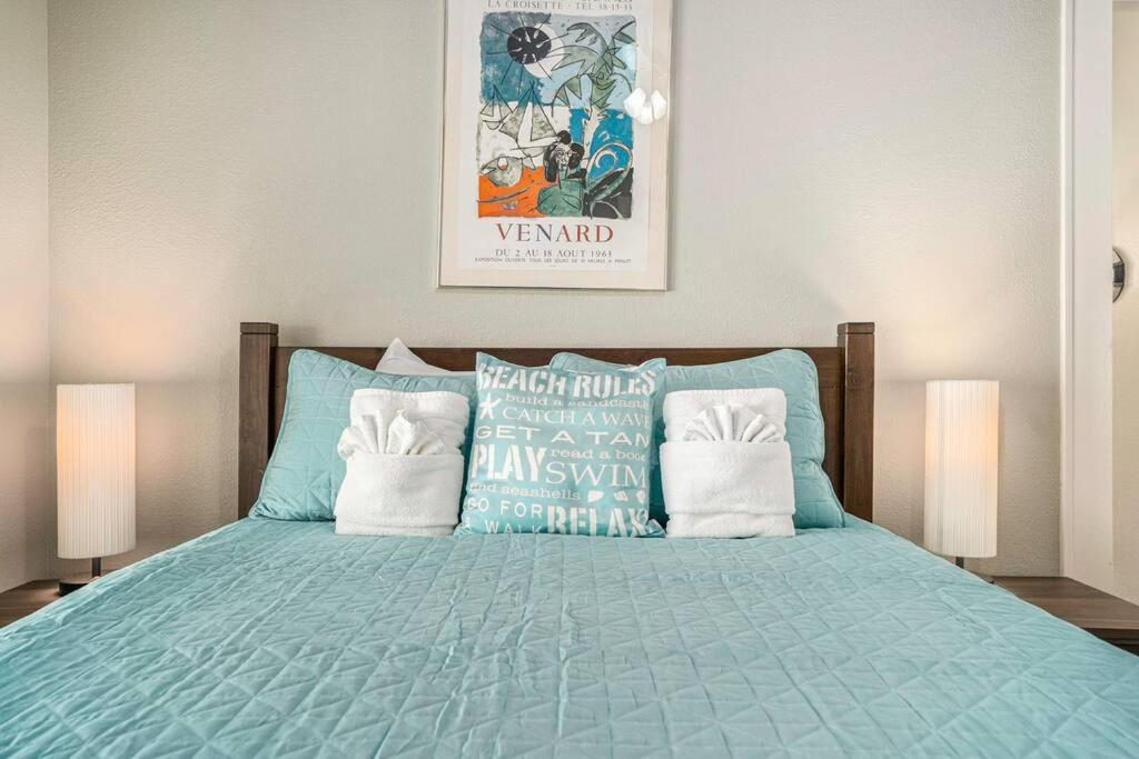 Beachy Bungalow! 2Bd, King Bed Galveston Exterior photo